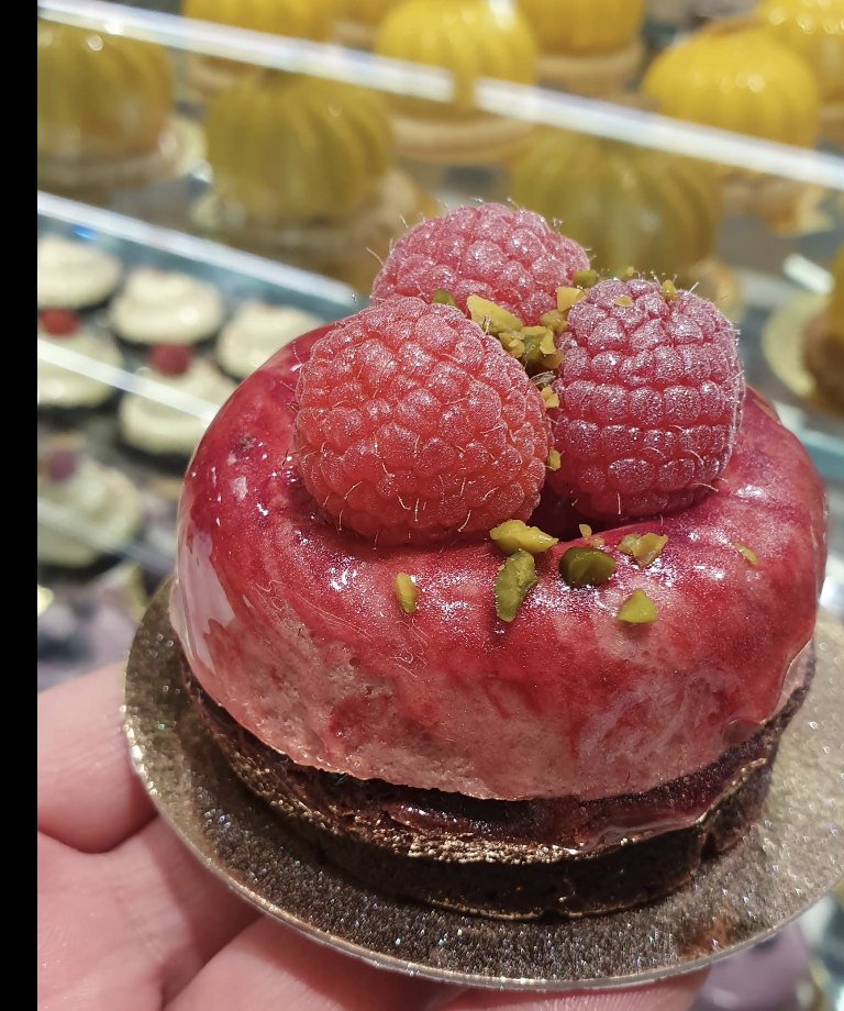 Himbeer Törtchen im Delicia Eiscafe